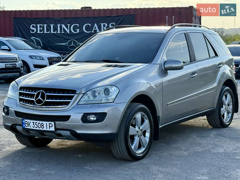 Внедорожник / Кроссовер Mercedes-Benz M-Class 2005 в Ровно
