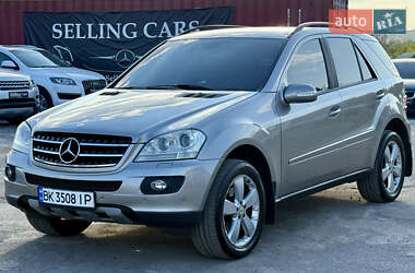 Внедорожник / Кроссовер Mercedes-Benz M-Class 2005 в 