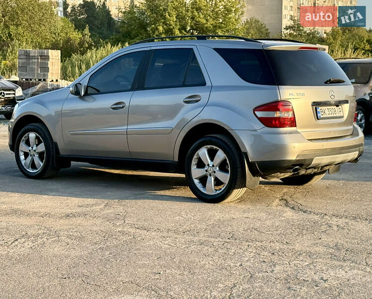 Внедорожник / Кроссовер Mercedes-Benz M-Class 2005 в Ровно