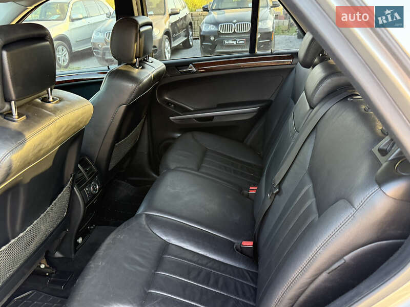 Внедорожник / Кроссовер Mercedes-Benz M-Class 2005 в Ровно