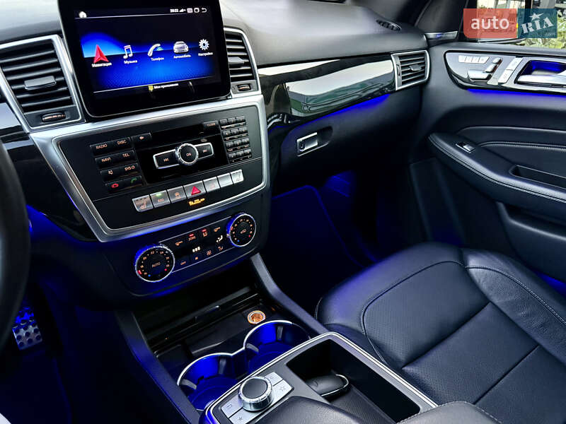 Внедорожник / Кроссовер Mercedes-Benz M-Class 2014 в Киеве