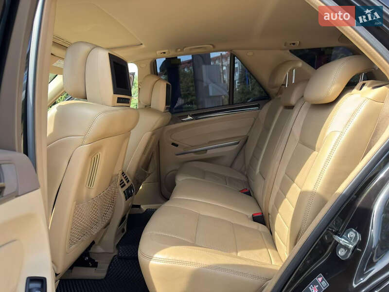 Позашляховик / Кросовер Mercedes-Benz M-Class 2007 в Чернівцях