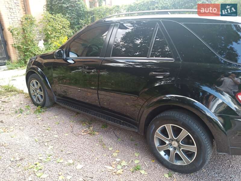 Внедорожник / Кроссовер Mercedes-Benz M-Class 2007 в Киеве