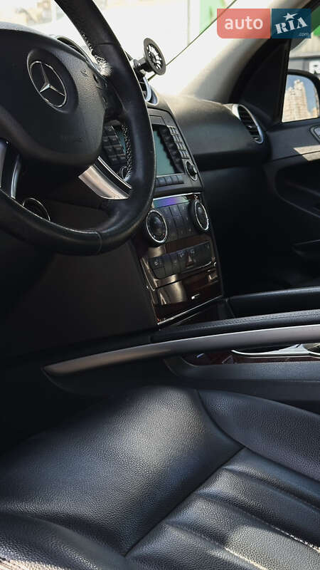 Внедорожник / Кроссовер Mercedes-Benz M-Class 2008 в Киеве