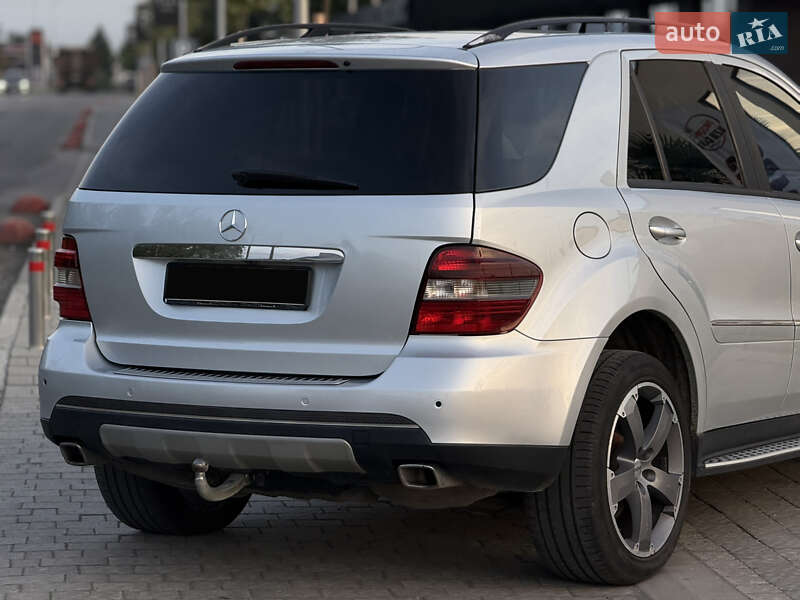 Внедорожник / Кроссовер Mercedes-Benz M-Class 2006 в Ужгороде