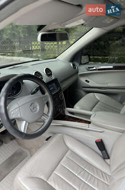 Позашляховик / Кросовер Mercedes-Benz M-Class 2005 в 