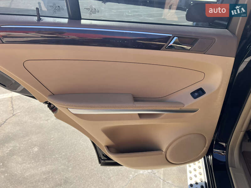 Внедорожник / Кроссовер Mercedes-Benz M-Class 2008 в Киеве