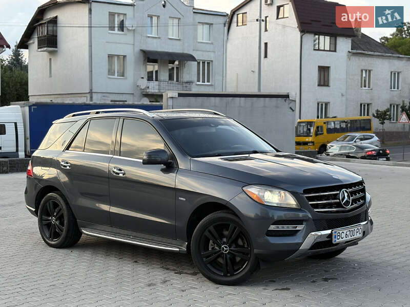 Внедорожник / Кроссовер Mercedes-Benz M-Class 2012 в Львове