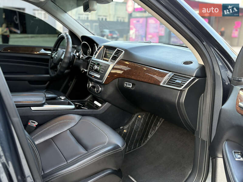 Позашляховик / Кросовер Mercedes-Benz M-Class 2012 в Львові