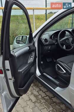 Внедорожник / Кроссовер Mercedes-Benz M-Class 2006 в 
