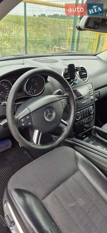 Внедорожник / Кроссовер Mercedes-Benz M-Class 2006 в Дубно