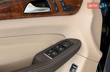 Позашляховик / Кросовер Mercedes-Benz M-Class 2013 в 