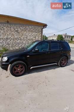 Внедорожник / Кроссовер Mercedes-Benz M-Class 2000 в 
