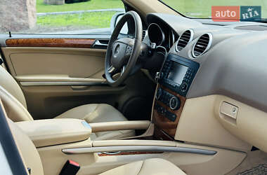 Позашляховик / Кросовер Mercedes-Benz M-Class 2008 в 