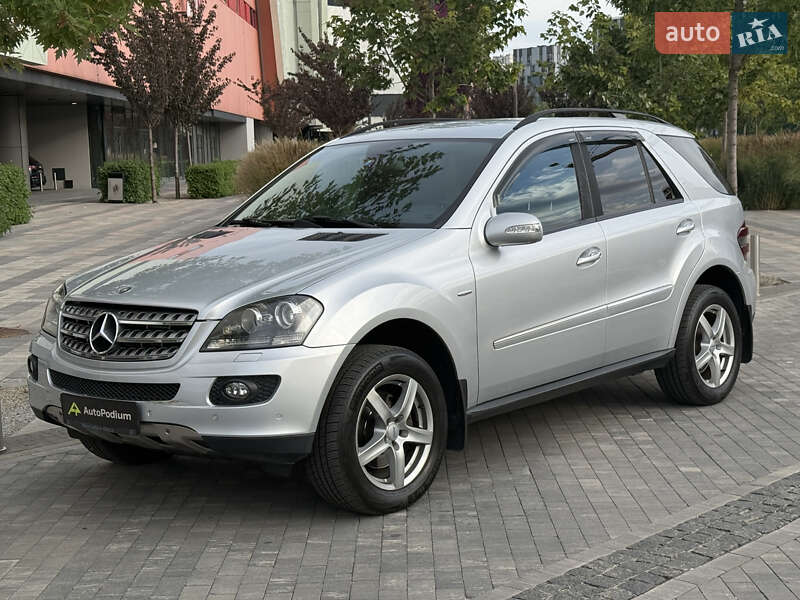 Mercedes-Benz M-Class 2008