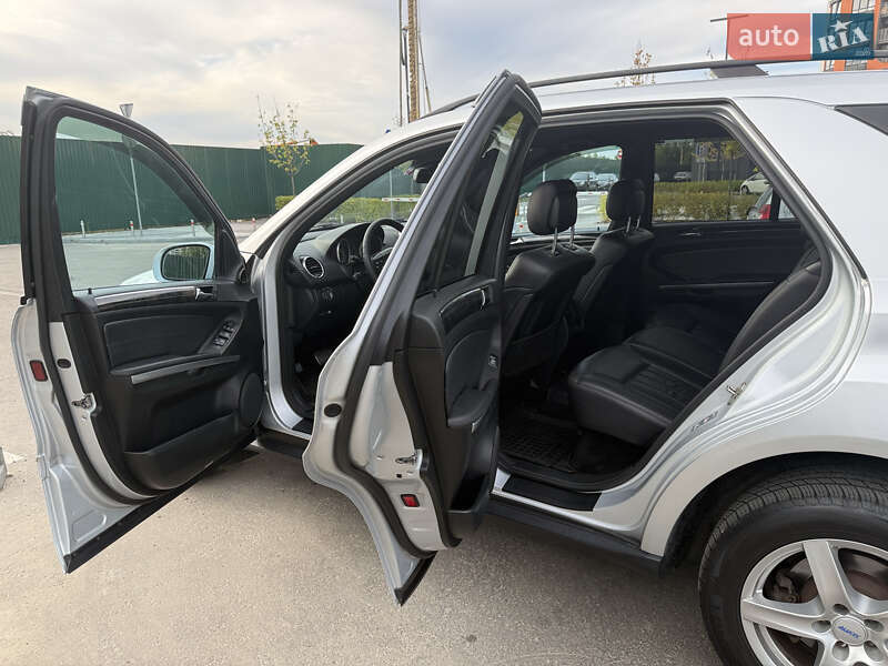 Позашляховик / Кросовер Mercedes-Benz M-Class 2008 в Києві