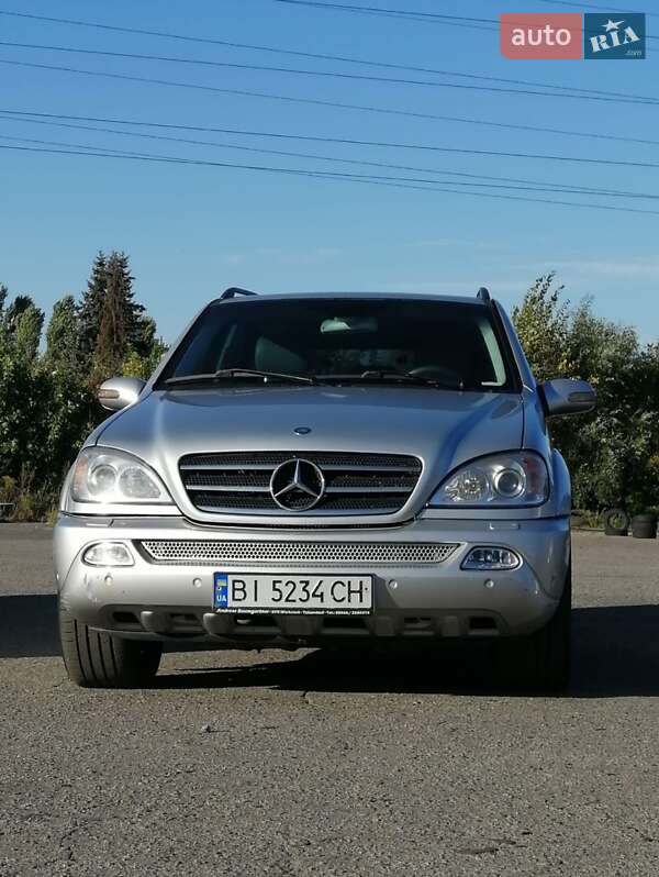 Внедорожник / Кроссовер Mercedes-Benz M-Class 2003 в 