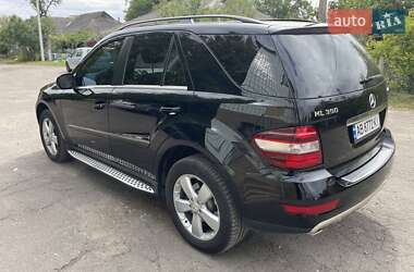 Внедорожник / Кроссовер Mercedes-Benz M-Class 2010 в 