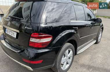 Внедорожник / Кроссовер Mercedes-Benz M-Class 2010 в 