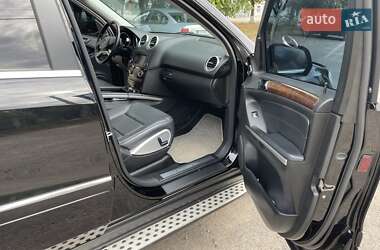 Внедорожник / Кроссовер Mercedes-Benz M-Class 2010 в 