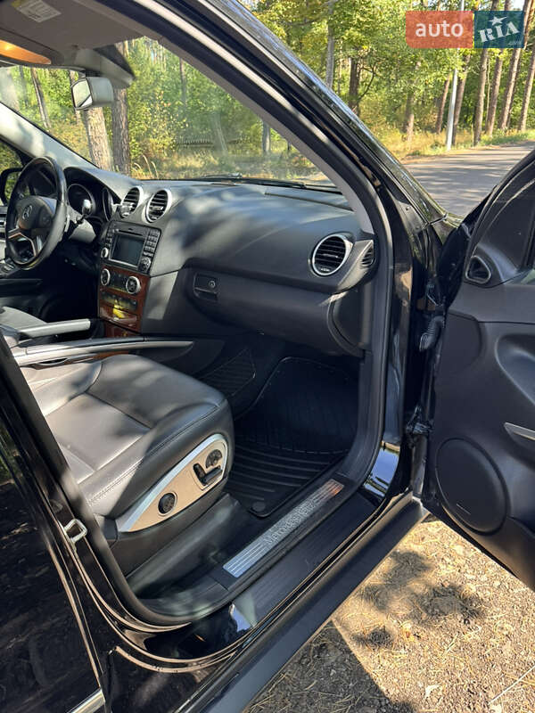 Позашляховик / Кросовер Mercedes-Benz M-Class 2008 в Києві