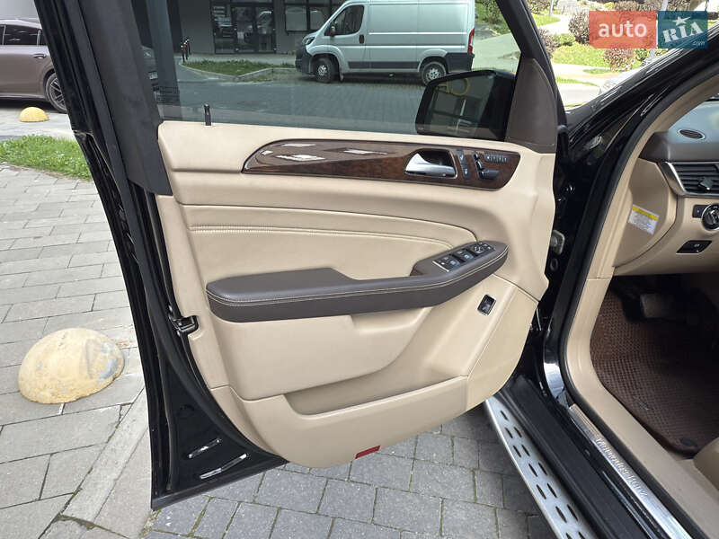 Позашляховик / Кросовер Mercedes-Benz M-Class 2014 в Львові фото 17 Позашляховик / Кросовер Mercedes-Benz M-Class 2014 в Львові