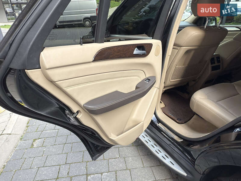 Позашляховик / Кросовер Mercedes-Benz M-Class 2014 в Львові фото 23 Позашляховик / Кросовер Mercedes-Benz M-Class 2014 в Львові