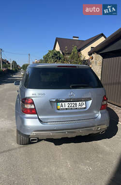 Позашляховик / Кросовер Mercedes-Benz M-Class 2006 в 