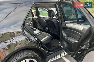 Позашляховик / Кросовер Mercedes-Benz M-Class 2010 в 