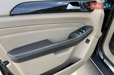 Внедорожник / Кроссовер Mercedes-Benz M-Class 2014 в 