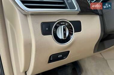Внедорожник / Кроссовер Mercedes-Benz M-Class 2014 в 