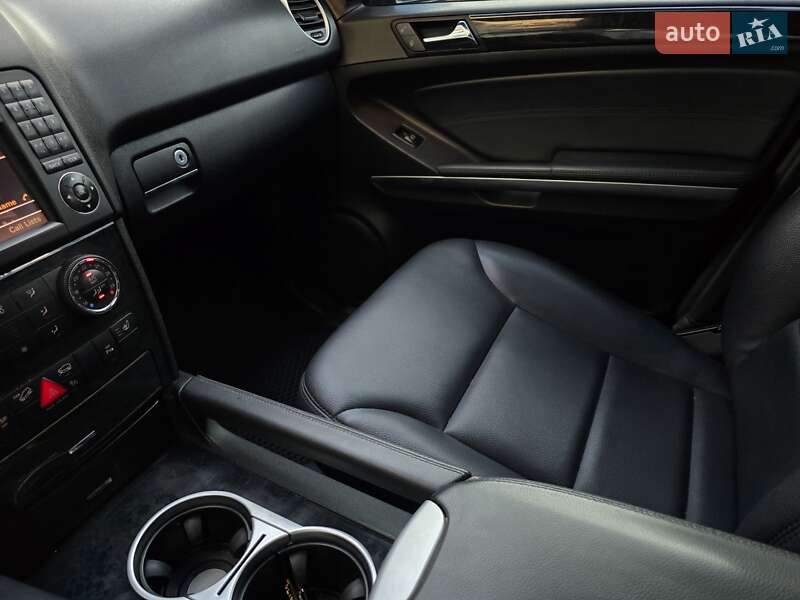 Позашляховик / Кросовер Mercedes-Benz M-Class 2010 в Первомайську