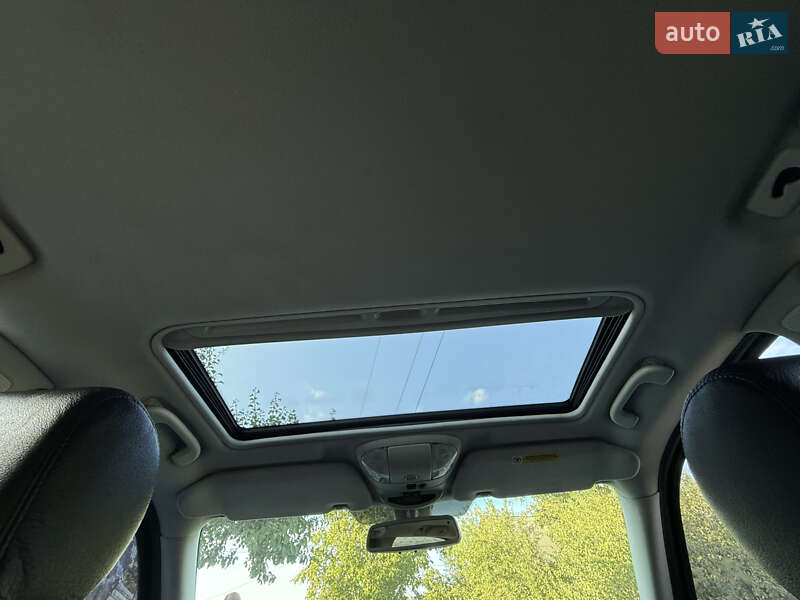 Внедорожник / Кроссовер Mercedes-Benz M-Class 2004 в Харькове фото 27 Внедорожник / Кроссовер Mercedes-Benz M-Class 2004 в Харькове