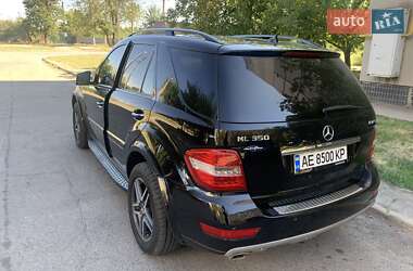 Позашляховик / Кросовер Mercedes-Benz M-Class 2010 в 