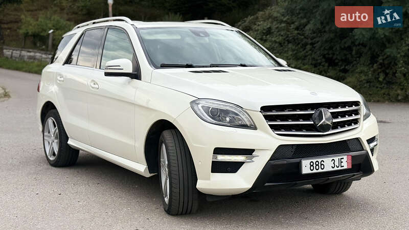 Внедорожник / Кроссовер Mercedes-Benz M-Class 2012 в Хусте