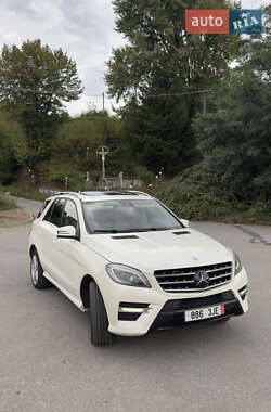 Позашляховик / Кросовер Mercedes-Benz M-Class 2012 в 