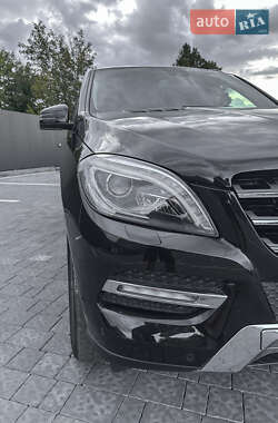 Внедорожник / Кроссовер Mercedes-Benz M-Class 2012 в 
