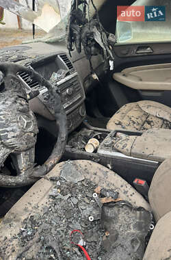 Внедорожник / Кроссовер Mercedes-Benz M-Class 2014 в 