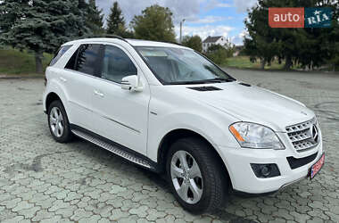Позашляховик / Кросовер Mercedes-Benz M-Class 2011 в 