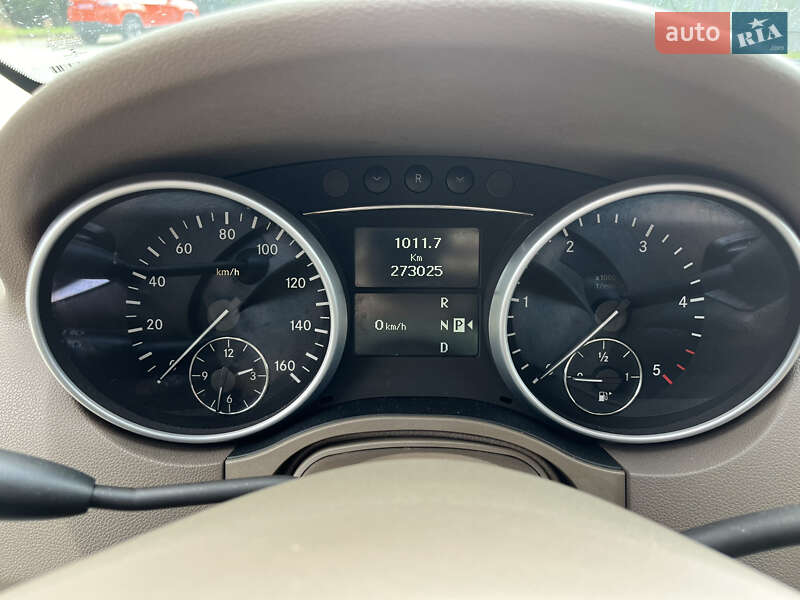 Внедорожник / Кроссовер Mercedes-Benz M-Class 2011 в Дубно