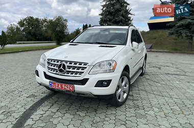 Внедорожник / Кроссовер Mercedes-Benz M-Class 2011 в Дубно
