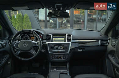Внедорожник / Кроссовер Mercedes-Benz M-Class 2013 в 