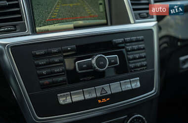 Внедорожник / Кроссовер Mercedes-Benz M-Class 2013 в 