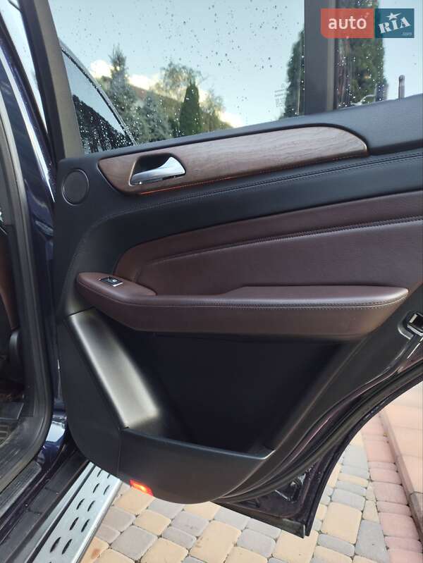 Внедорожник / Кроссовер Mercedes-Benz M-Class 2013 в Киеве