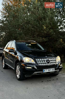 Mercedes-Benz M-Class 2010