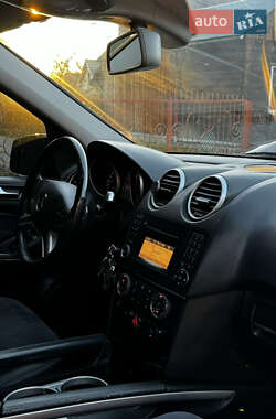 Внедорожник / Кроссовер Mercedes-Benz M-Class 2010 в 