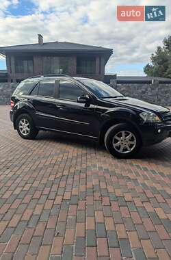 Внедорожник / Кроссовер Mercedes-Benz M-Class 2006 в 