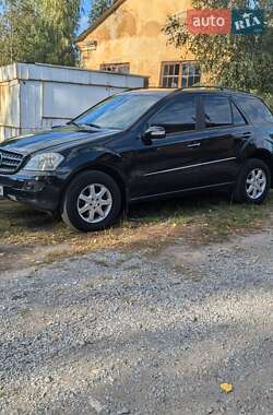 Внедорожник / Кроссовер Mercedes-Benz M-Class 2006 в 