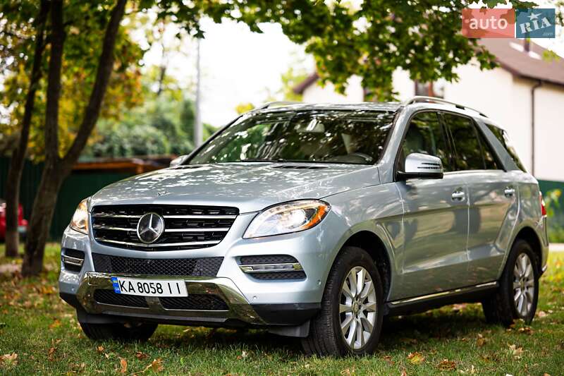 Позашляховик / Кросовер Mercedes-Benz M-Class 2015 в Києві
