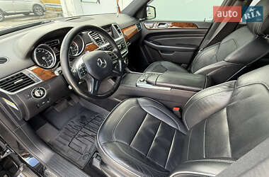 Внедорожник / Кроссовер Mercedes-Benz M-Class 2013 в 
